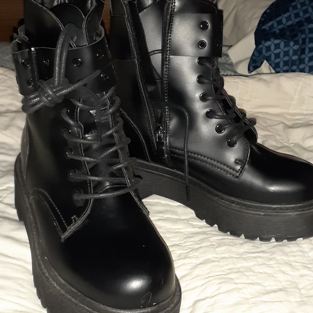 Yodi boots